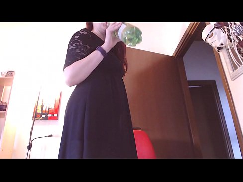 ❤️ Një skllav i nënshtruar që i pëlqejnë brekët e pista dhe të shijshme detyrohet të masturbojë pasi shikon këtë video! Porno në pornografi sq.hellporno-com.ru